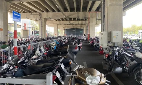 Hai ga metro Bến Thành - Suối Tiên chính thức cho gửi xe qua đêm