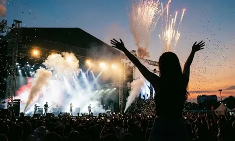 Người phụ nữ bị chồng ly hôn vì lén vay 1,5 tỷ để "đu" idol, bỏ bê con cái