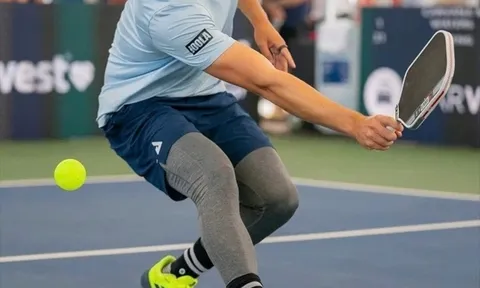 3 việc nên, 5 điều cần tránh khi chơi Pickleball để khỏe lâu dài 0