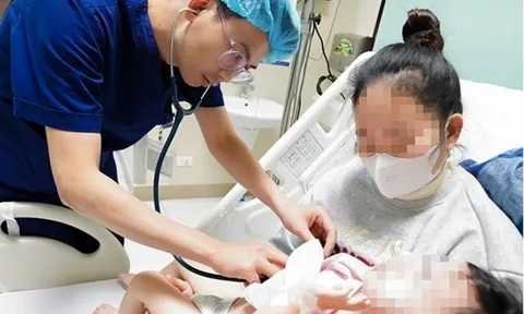 Bé 3 tuổi bị chó nhà 30kg cắn thấu ngực, nguy kịch 0