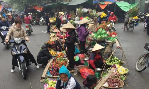 Quyết liệt xóa sổ chợ cóc