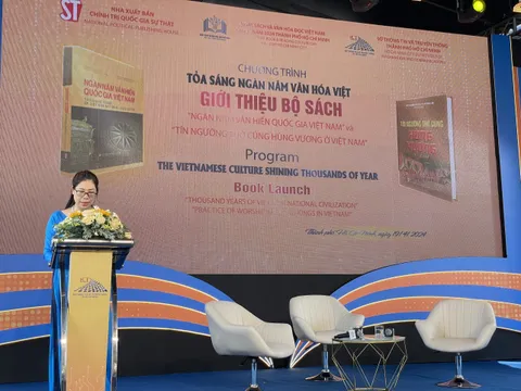 Giới thiệu 2 bộ sách có chủ đề “Tỏa sáng ngàn năm văn hóa Việt”