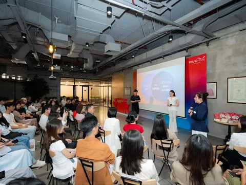 Megalive đầu tiên của ngành bảo hiểm truyền cảm hứng cho hàng trăm nghìn bạn trẻ