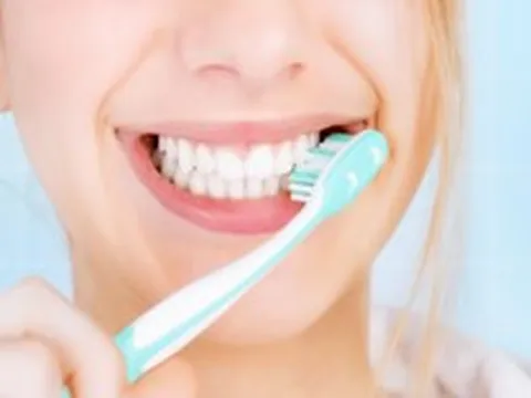 Muốn cười đẹp đừng bỏ quên nướu: Chăm đúng cách, nướu sẽ hồng!