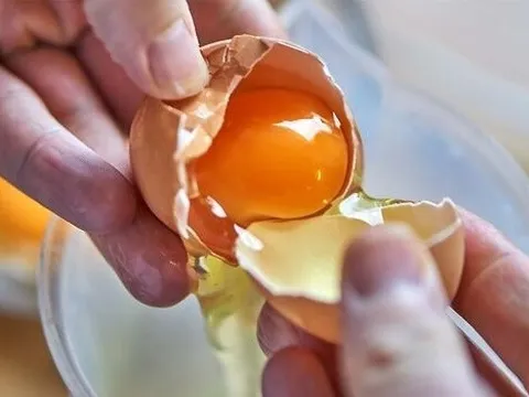 Bác sĩ chỉ cách ăn trứng an toàn khi bị mỡ máu, huyết áp