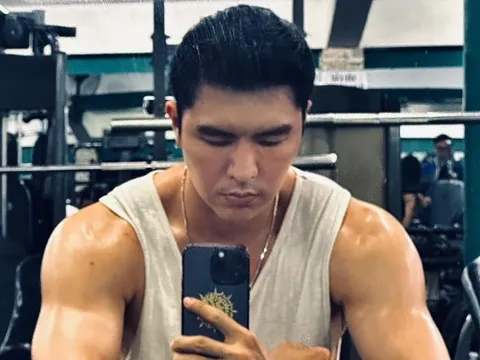 Nam diễn viên được chú ý với thân hình vạm vỡ
