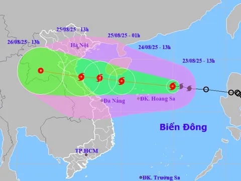 Bão số 5 rất mạnh hướng vào từ Thanh Hóa - Quảng Trị, gây mưa rất to tới 600 mm