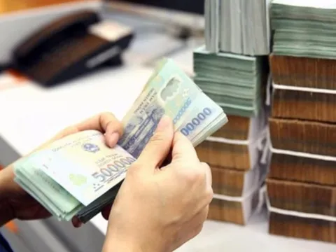 Ngay tháng sau, 2 nhóm cán bộ, công chức nào được hỗ trợ thêm 5 triệu đồng mỗi tháng?