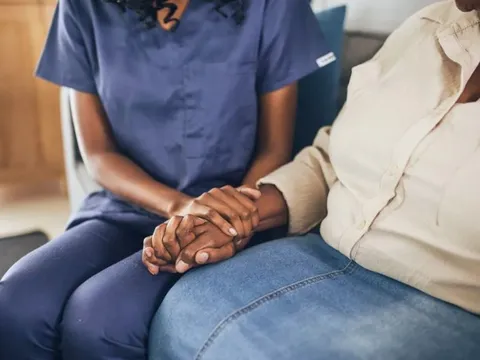 ‘Không phải ánh sáng cuối đường hầm, đây mới là điều hầu hết bệnh nhân của tôi thấy trước khi chết’
