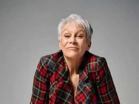 Ngôi sao Jamie Lee Curtis nói về phẫu thuật thẩm mỹ, quyền lực và vấn đề tuổi tác ở Hollywood