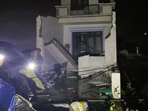 Bão số 5 và mưa lớn làm 3 người tử vong, 13 người bị thương, 10 ngàn căn nhà tốc mái và ngập sâu