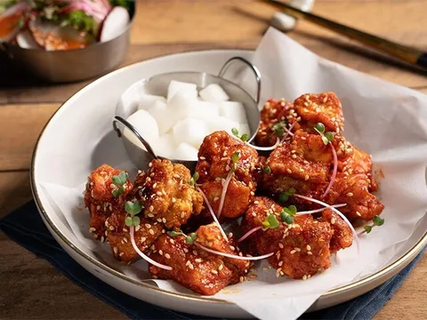Gà Mỹ chiên xốt Hàn, vị ngon lan tỏa, cả nhà thích mê