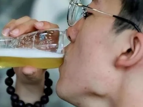 Nam giới lâu ngày không uống rượu bia có lợi ích gì?