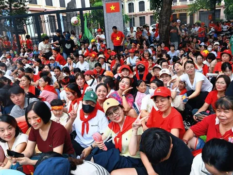 Tặng 100.000 đồng/người ăn Tết Độc lập: Bao giờ thì nhận được tiền?
