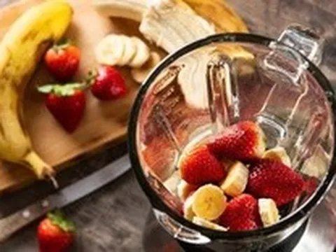 Sinh tố trái cây hay sinh tố rau xanh hỗ trợ giảm cân tốt hơn?