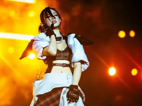 Châu Bùi gây bất ngờ với 7 tiết mục hoành tráng trên sân khấu concert đầu tiên, đánh dấu sự chuyển mình từ hình ảnh...