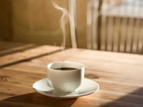 Chọn đúng giờ uống cà phê – Bí quyết tăng hiệu quả giảm cân