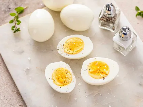 Túi mật chi chít sỏi chỉ vì ăn trứng kiểu này