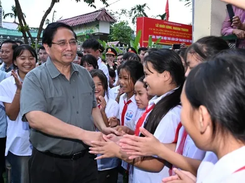 Thủ tướng: Xây dựng trường nội trú liên cấp bằng lòng yêu quý sự nghiệp giáo dục 0