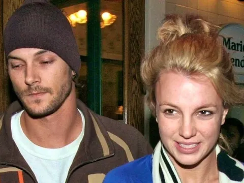 Cuốn sách kể tội Britney Spears