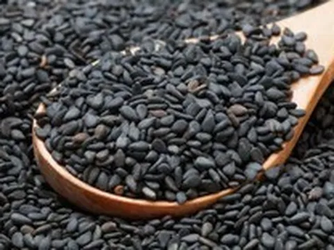Hạt vừng đen – Siêu thực phẩm nuôi dưỡng tóc và làn da từ bên trong