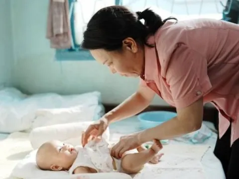 Phim 'Cục vàng của ngoại' gây 'sát thương' mắt người xem!