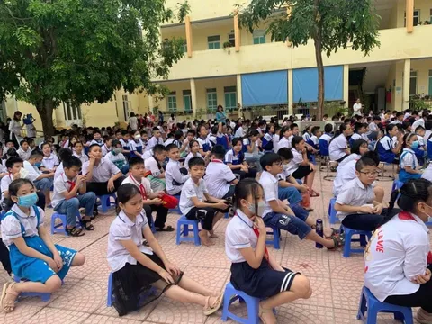 Trường TH Cự Khê xin lỗi, chấm dứt hợp đồng suất ăn sau vụ "thịt ôi, trứng hỏng" 0