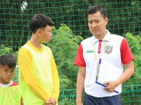 Cựu tuyển thủ Hồng Sơn loại 2 thí sinh