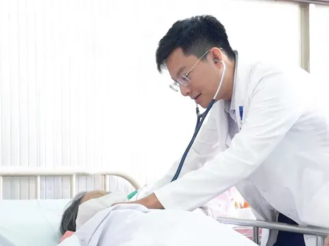 Người phụ nữ ở TP HCM bị "chết đuối trên cạn" được hàng xóm đưa đi cấp cứu kịp thời