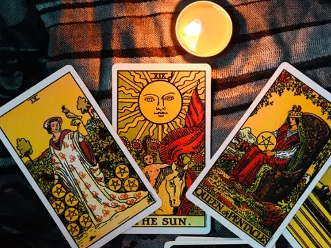 Tarot tháng 9 Âm lịch: Lá bài bạn chọn tiết lộ vận tiền bạc, cơ hội và những “bước ngoặt” tài chính bất ngờ