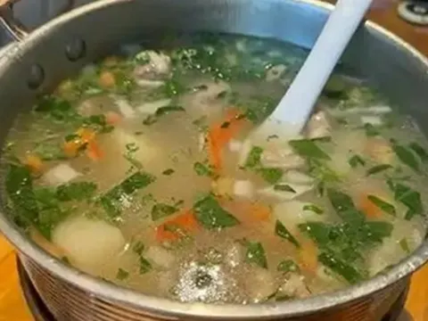 Ngày càng nhiều người tử vong vì suy thận, bác sĩ khuyên: Chớ dại đụng nhiều 6 việc này