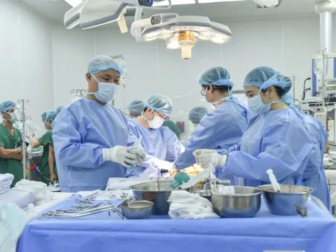 Cháu hiến gan cứu sống người cậu nguy kịch, từng xin 'về quê chờ chết' 0