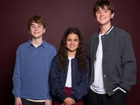 Bộ ba Harry - Hermione - Ron trở lại