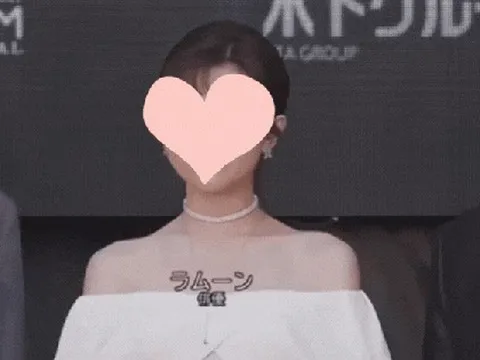Clip hot: Mỹ nhân Việt đẹp chấn động trên thảm đỏ LHP quốc tế Tokyo, chỉ 1 nụ cười mà khiến vạn vật đều nở hoa