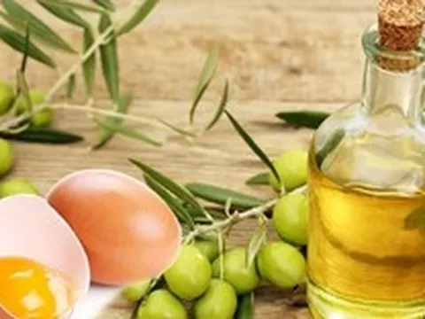 Phục hồi tóc hư tổn bằng protein trứng gà