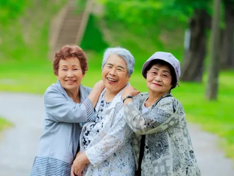 Tuổi thọ người Nhật đang ở mức cao nhất mọi thời đại: 8 thói quen hàng ngày giúp sống khỏe trăm tuổi