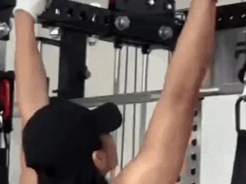 Sắp ban hành văn bản cấm sóng vĩnh viễn nam ca sĩ K.