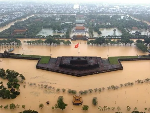 Hỗ trợ khẩn cấp thêm 100 tỉ đồng cho TP Huế khắc phục thiệt hại do mưa lũ