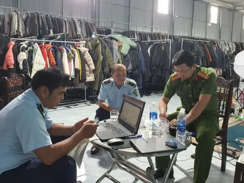 Kinh doanh quần áo “sida” không rõ nguồn gốc, một công ty bị phạt 70 triệu đồng