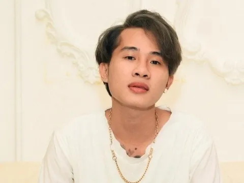 Jack bị phạt vì hát dung tục