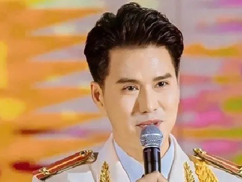 Nam MC 39 tuổi nói thẳng các đàn em