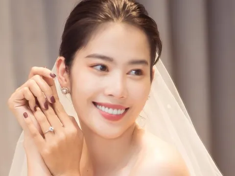 Nam Em hé lộ về đám cưới