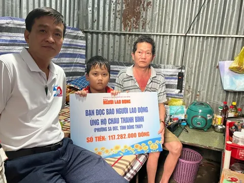 Hơn 117 triệu đồng giúp bé trai ở Đồng Tháp nuôi cha bệnh hiểm nghèo, mẹ bỏ đi