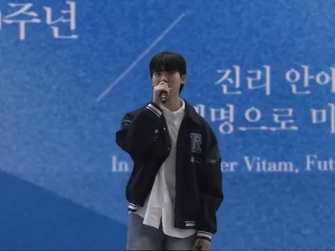 Nam sinh Việt gây sốt ở giảng đường Hàn Quốc với bài thuyết trình về quê hương 0