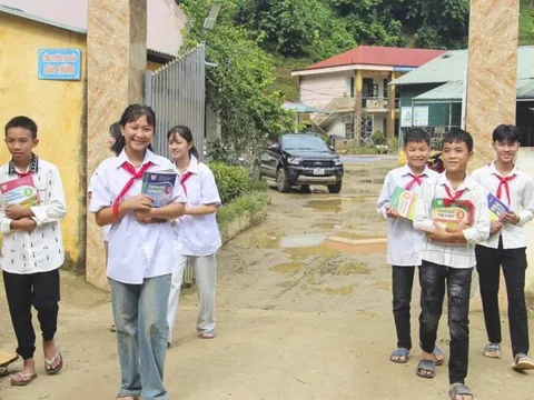 NXB Giáo dục Việt Nam sẵn sàng hỗ trợ sách giáo khoa cho vùng lũ 0