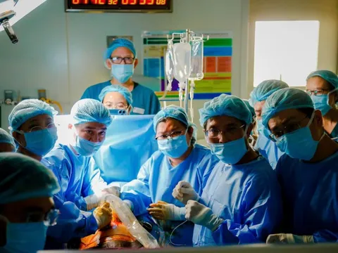 Người mẹ Singapore sinh con an toàn nhờ thông tim thai tại Việt Nam