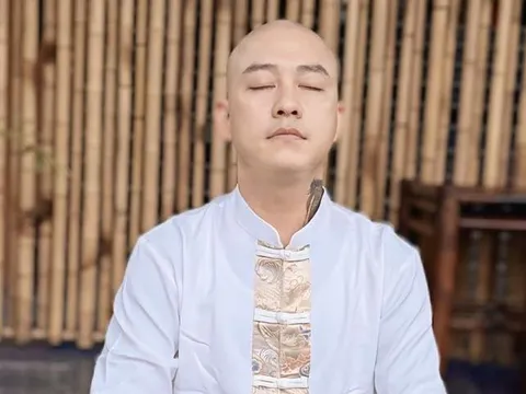 Chuyện gì đang xảy ra với Tuấn Hưng?