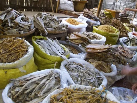 6 loại thực phẩm quen thuộc gây ung thư số một