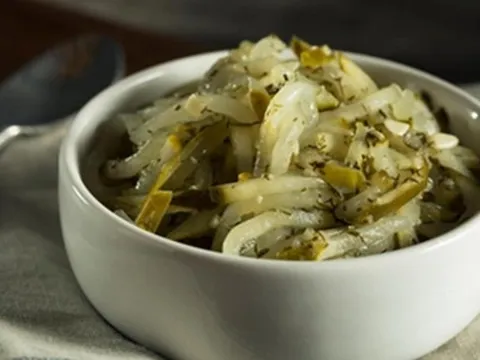 4 loại rau đáng lẽ phải BỊ CẤM từ lâu, vậy mà nhiều người vẫn ăn