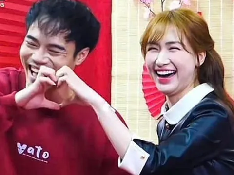 Lý do Hoà Minzy giàu có nhưng không trả một lần hết nợ cho Văn Toàn